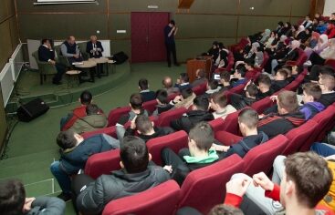 image-17-16-33-1645790825616840521_367x266