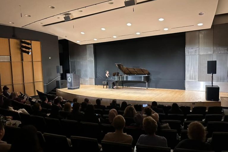image-20261012031125_nyu_yorkun_meshur_linkoln_merkezinde_azerbaycan_musiqisi_seslenib_-2